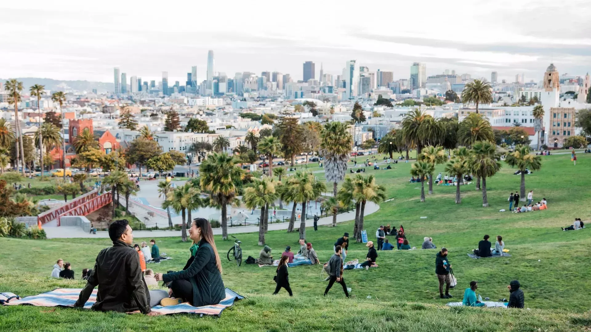 Mission地区のDolores Parkでピクニック