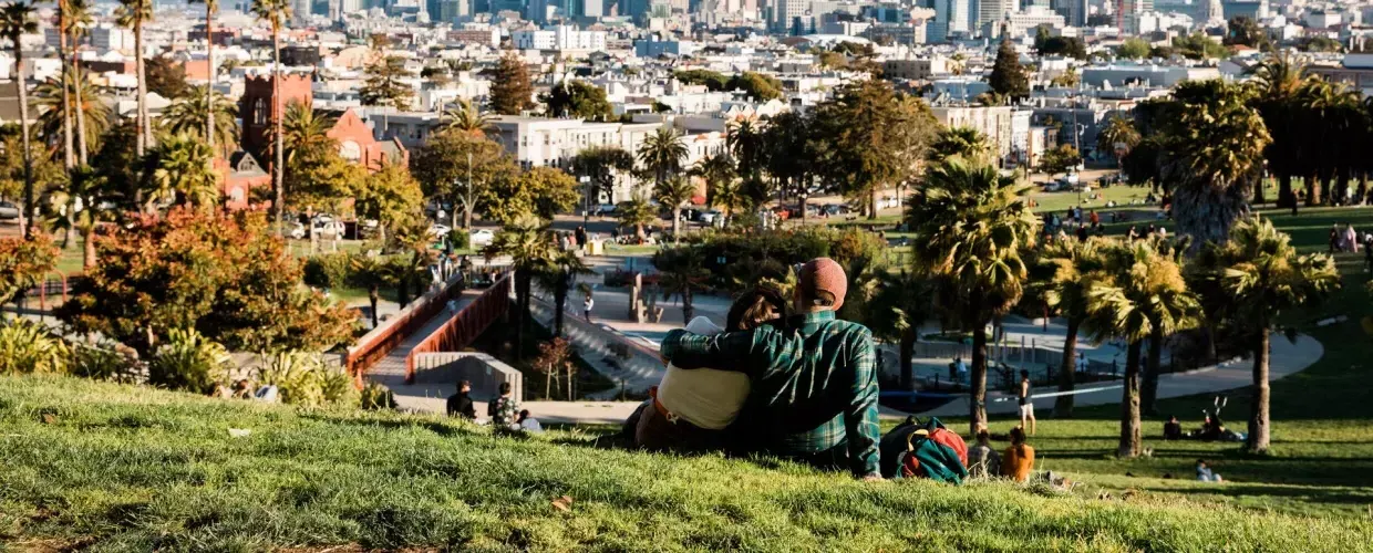 Dolores Park in un pomeriggio soleggiato